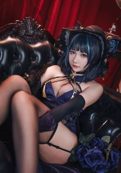 亚洲欧美制服中文综合_DVD在线观看完整版