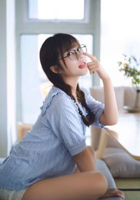 窗户做了个台子_正片免费观看