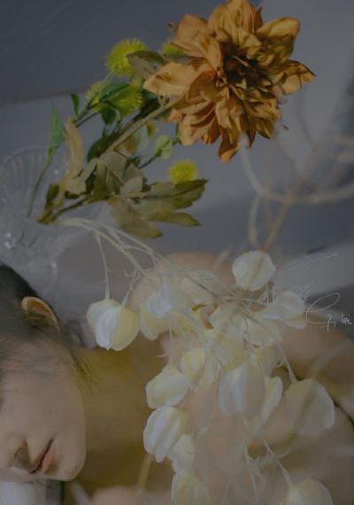 裸体女人A级一片_完整无删减版
